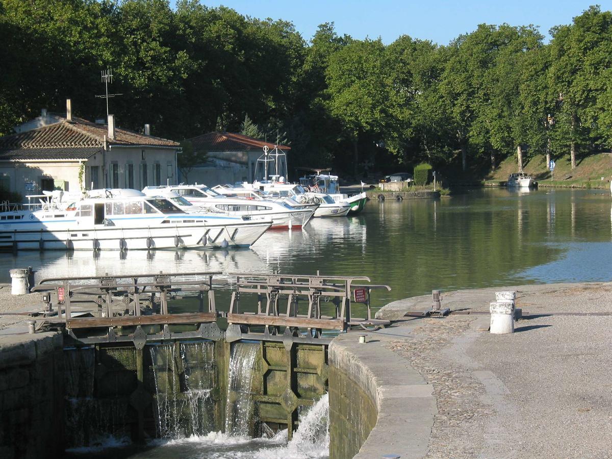 Le Bristol Appartement Canal & Chenier Canaldumidi Каркассон Экстерьер фото